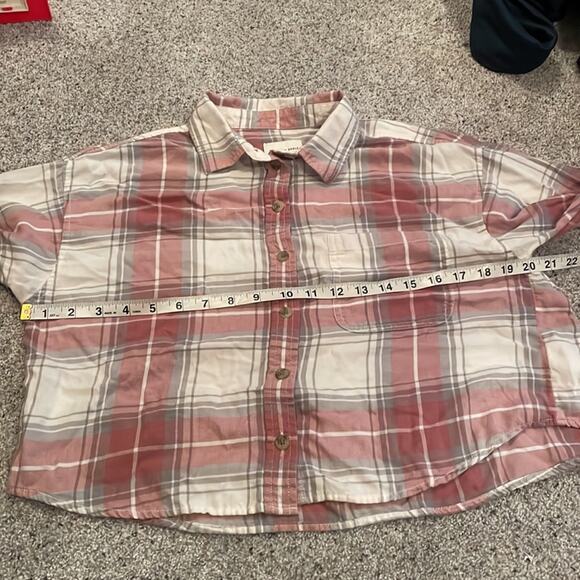 American Eagle Cropped Flannel Pink Size small - Picture 6 of 7
